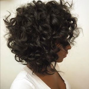 Meet your Posher, Monica